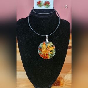 Bold Orange and Red Circular Pendant Necklace